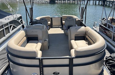 Barletta 22ft Pontoon for Cruising on Lake Norman - Gas Included