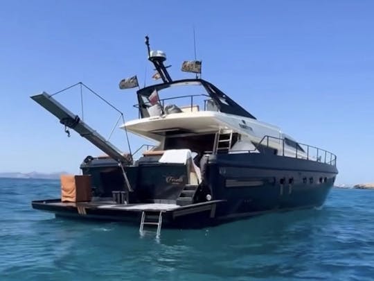 🛥️ Descubra Ibiza e Formentera a bordo do Ferretti Limited Edition N-074