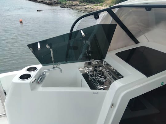 Luxury Day Charter on 2024 Flyer 9 Motor Yacht