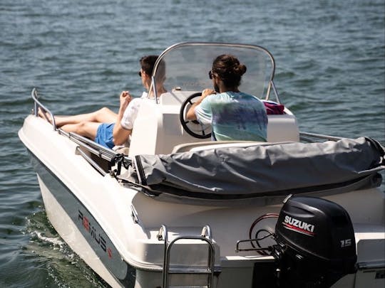 Bateau Remus Paxos 450 Open pour 5 personnes