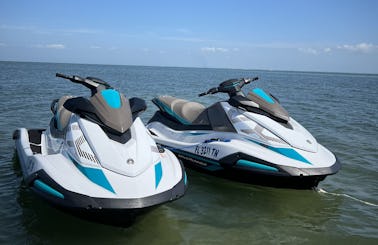 Professionally guided tours by Captain on WaveRunners
