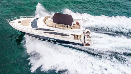 Élégant yacht Sunseeker de 75 pieds aux Bahamas 