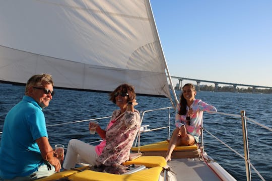 Tour privado en velero en San Diego para familias