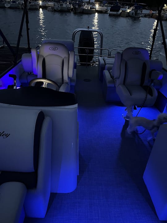 2024 Bentley Pontoon - 200HP Strong Power - Free tubes and floating mats!!