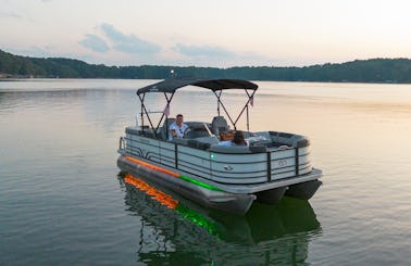 24' Luxury 200 HP, TriToon Boat Rental on Lake Lanier!
