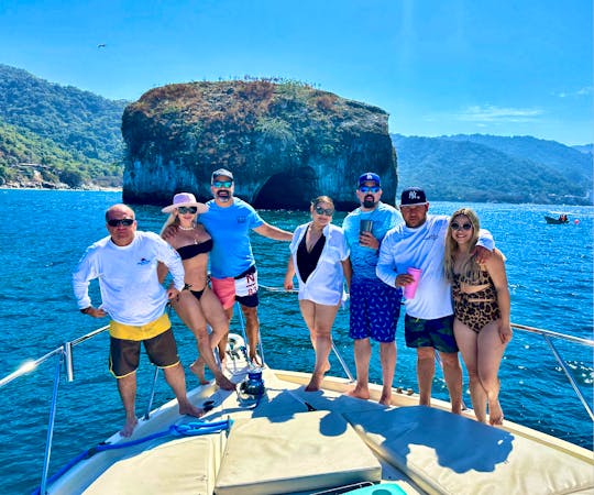 50 Yacht in Puerto Vallarta 🏝 | 18 People 