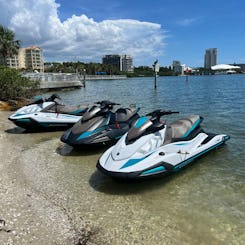 2023 Yamaha VX Jet Skis - 4 Jet skis available in Tarpon Springs, Florida 