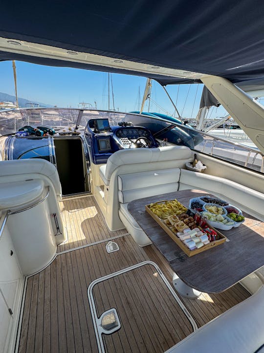Sunseeker Mustique 42 - Location de yacht de luxe privé au départ de PUERTO BANÚS