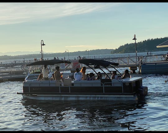 Aquapatio Godfrey Ponton de 30 pieds - Le plus grand ponton du lac !