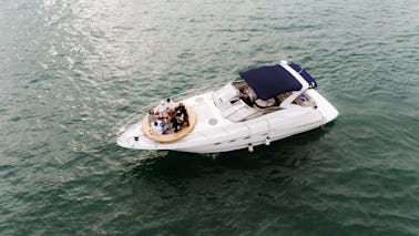 Iate privado de 44 pés - champanhe grátis, combustível grátis, ilha flutuante gratuita