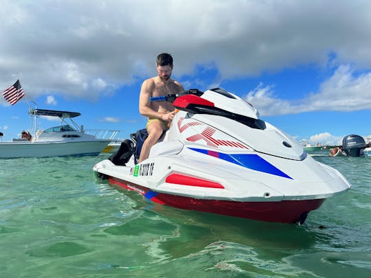 🚤 ¡Alquile una emocionante moto de agua Yamaha VX Deluxe 2023 en Miami! 🌴🌊