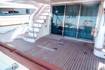 70 Feet Luxury Yacht