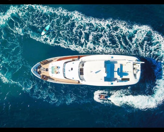 Crucero en yate por la costa de Capri y Amalfi