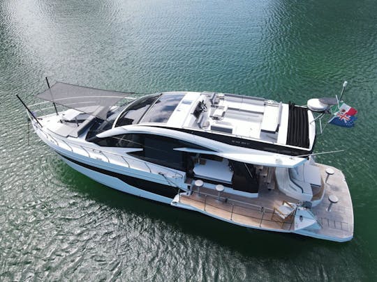 Yacht à moteur de luxe Galeon de 55 pieds pour une location incroyable à Cancún