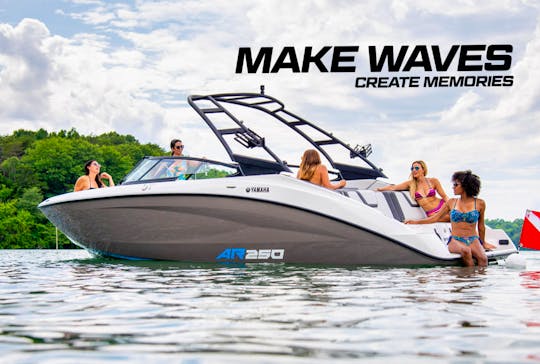Jetboat: Miami Fun on Yamaha AR250!