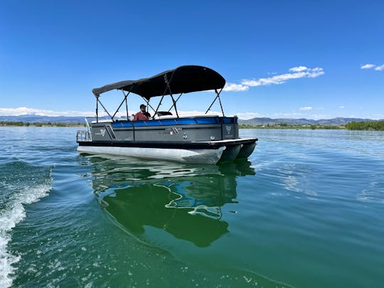 Pontoon Boat Viaggio Lago L22U Rental in Loveland, Colorado
