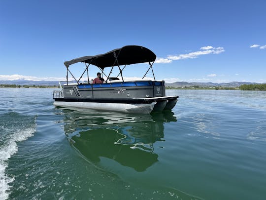 Pontoon Boat Viaggio Lago L22U Rental in Loveland, Colorado