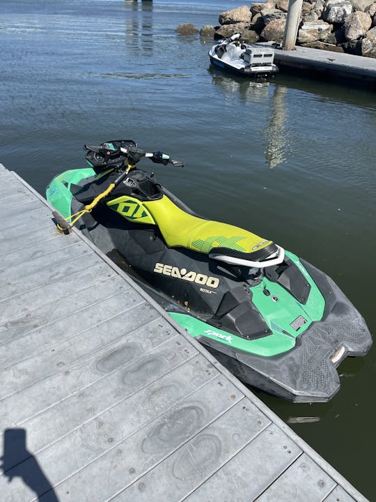 SEADOO'S /カリフォルニア州ロングビーチのジェットスキーレンタル