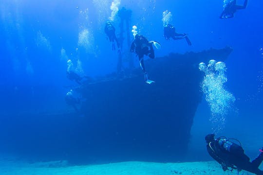 Barco de buceo en Mauricio