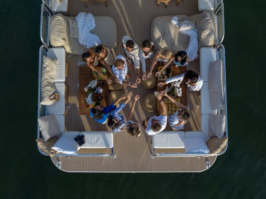 50' 2023 Jubilance (2-49 convidados) + Aluguel de barcos para eventos do Beach Club em East Hampton