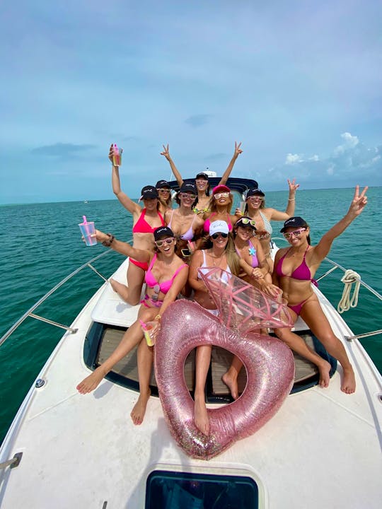 35ft Luxury Yacht W/captain 12 passengers Ocean Party Dolphin Cruise Weddings