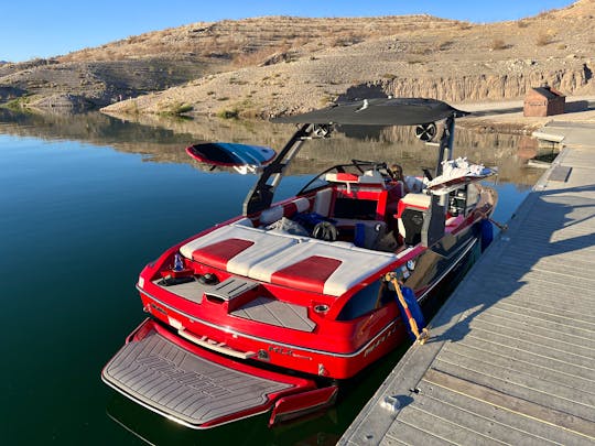 Premium Wake Surf / Boarding & Tubing Lake Mead in Style