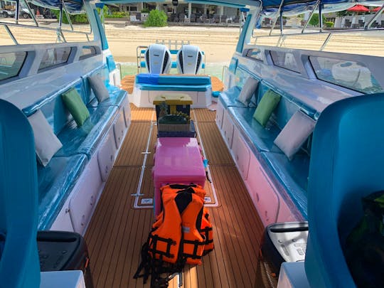 Explore Paradise : Private Speedboat to Phi Phi and Khai Island