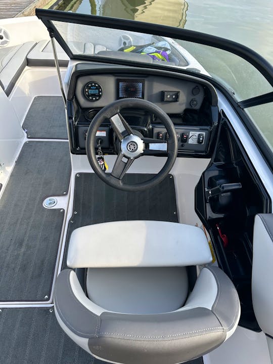 2023 Yamaha AR190 - Perfect Day on the Water!