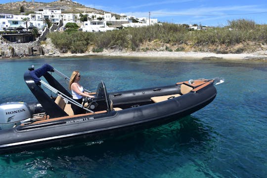 Reserve o Orizon RIB em Ornos, Mykonos! Alugue com ou sem um capitão!
