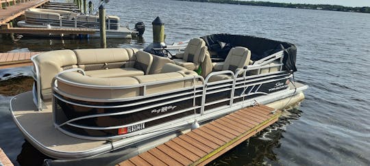 Suntracker Party Barge Lake Tarpon Pontoon boat tours.