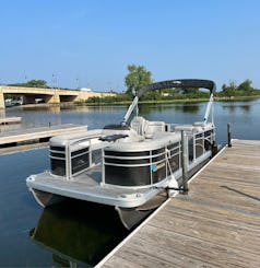 2023 Bennington 20SSR Pontoon 