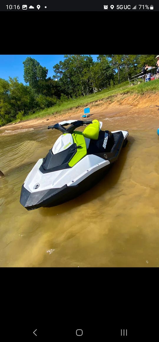 Experience the thrill of riding the waves with our top quality jet skis
