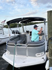 22ft Nice and Spacious Hurricane Pontoon Rental in Fort Myers, Florida