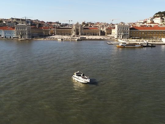 Sea Ray 350 Sundancer Yacht For Charter in Cascais, Portugal