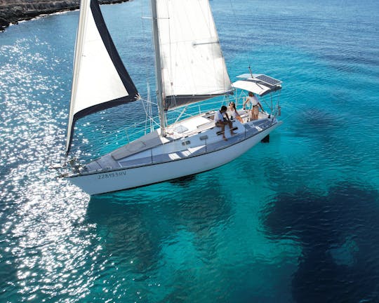 Pakleni islands Hvar — private sailing tour 