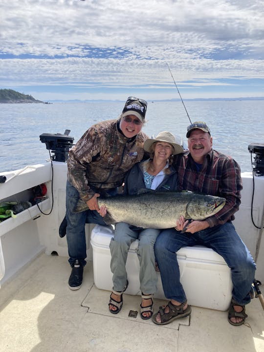 Charters de pesca costero/en alta mar en Port Hardy