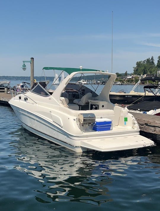 Book RGM 2000 Cabin Motor Yacht with a Captain in Kirkland