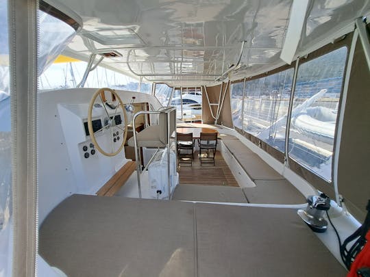Luxury Catamaran Lagoon 470