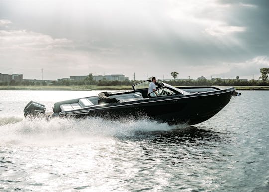 Lujoso barco Mastercraft Aviara de 34 pies en Charleston