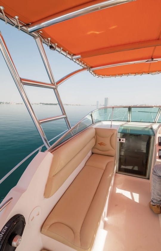 Barco Gulf Craft Silvercraft de 34 pies para viajes en Arabia Saudita