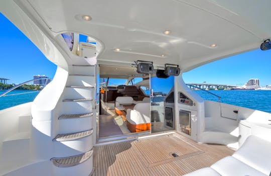 Increíble barco italiano de 60 pies - Azimut FlyBridge