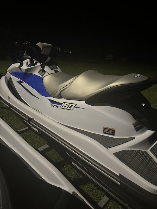Moto acuática Kawasaki STX 160 2024 para explorar desde Pawleys Island