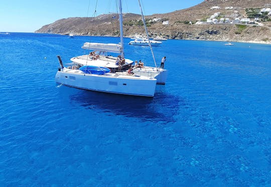 Aluguel de catamarã à vela em Kalafati, Grécia