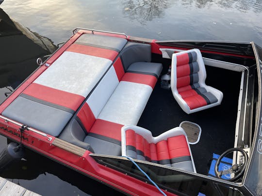 195 Stingray Boat - The Fastest way to the River Walk!