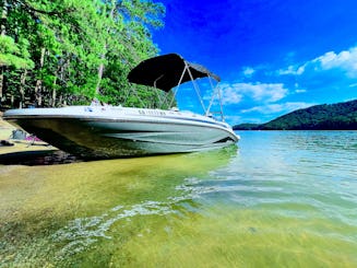 **2024 Yamaha Premium Boat for rent with Tubing available*(Captain included)