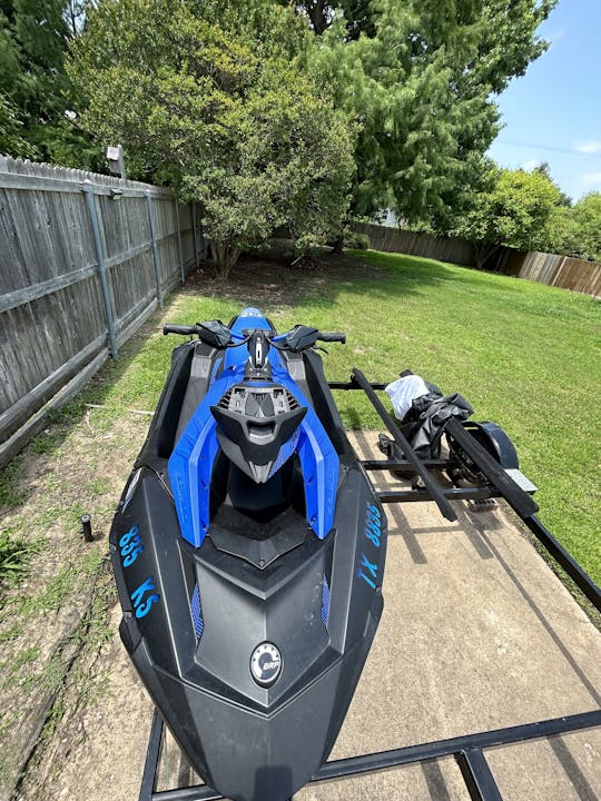 2023 Sea-Doo Trixx 2up Jet Ski w/speaker