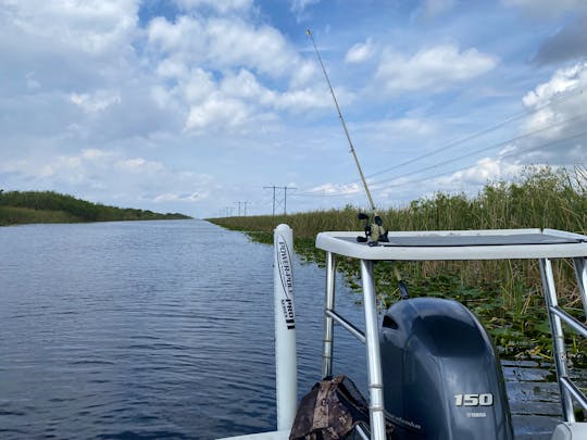 Cat Fishing Tour in the Everglades - 22ft Carolina Skiff