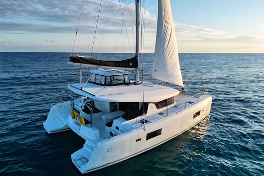 42' Lagoon Luxury Catamaran Charter in Riviera Maya