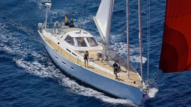 Luxury Sailboat in Panama for Pearl Islands or Taboga