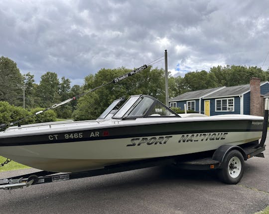 20ft Nautique Ski Boat: Ski Instruction, Tubing, Fishing and Fun on Lake Zoar